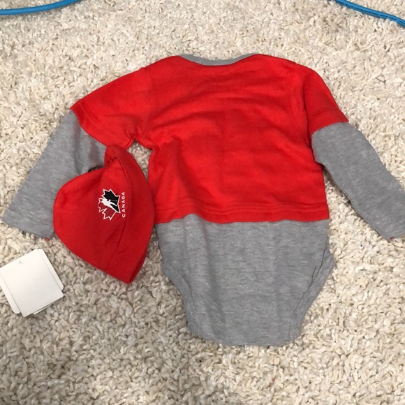 NWT 18 Month Canada Body Suit - Picture 5 of 7